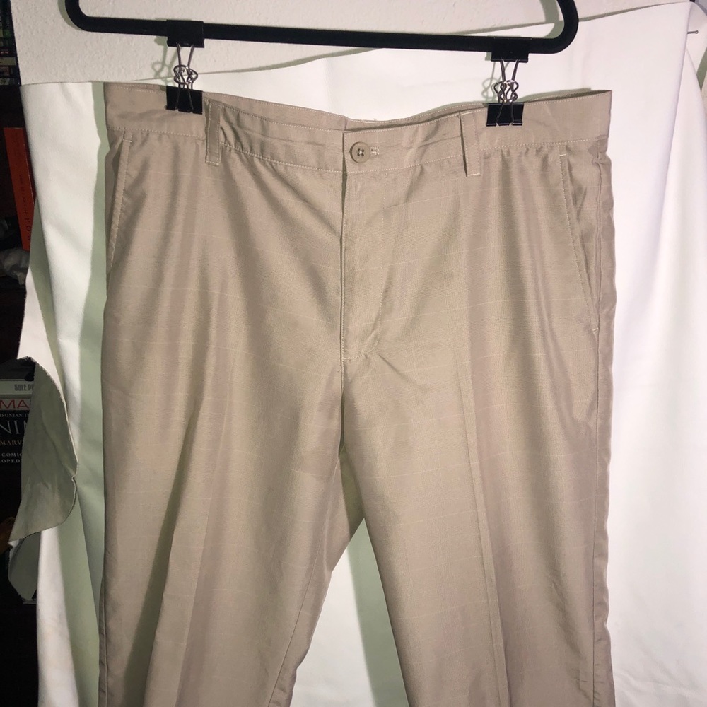 Izod golf pants